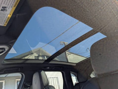 2017 Porsche Cayenne Platinum Edition