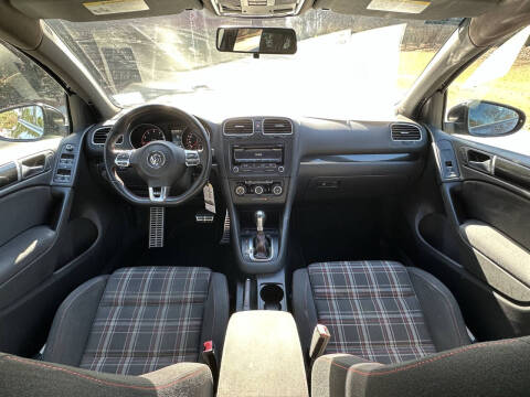 2014 Volkswagen GTI Wolfsburg Edition PZEV