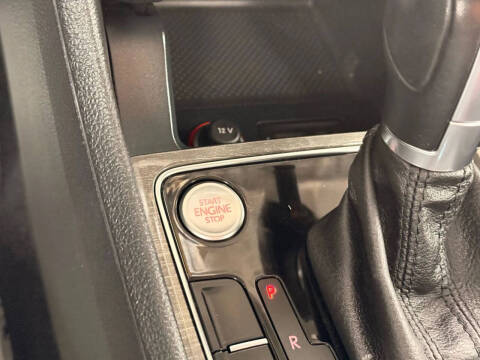 2017 Volkswagen Passat 1.8T SE