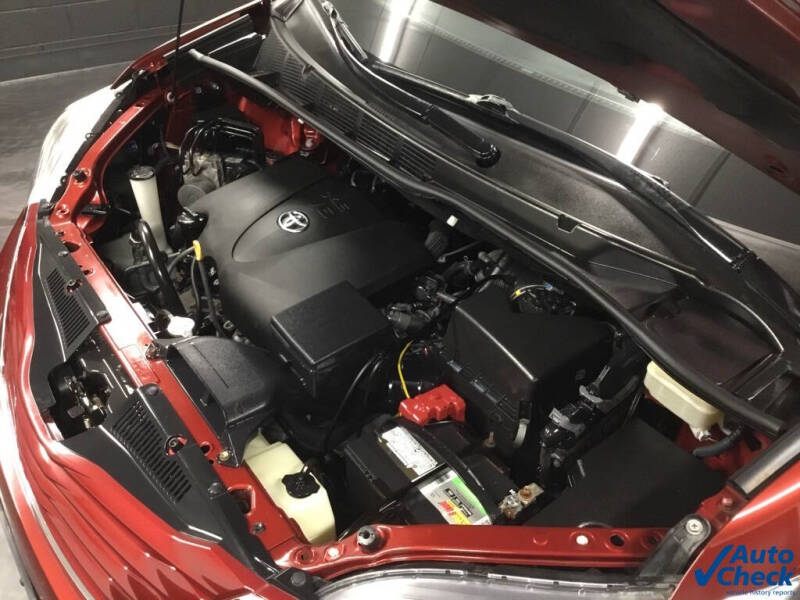 2017 Toyota Sienna LE 7-Passenger