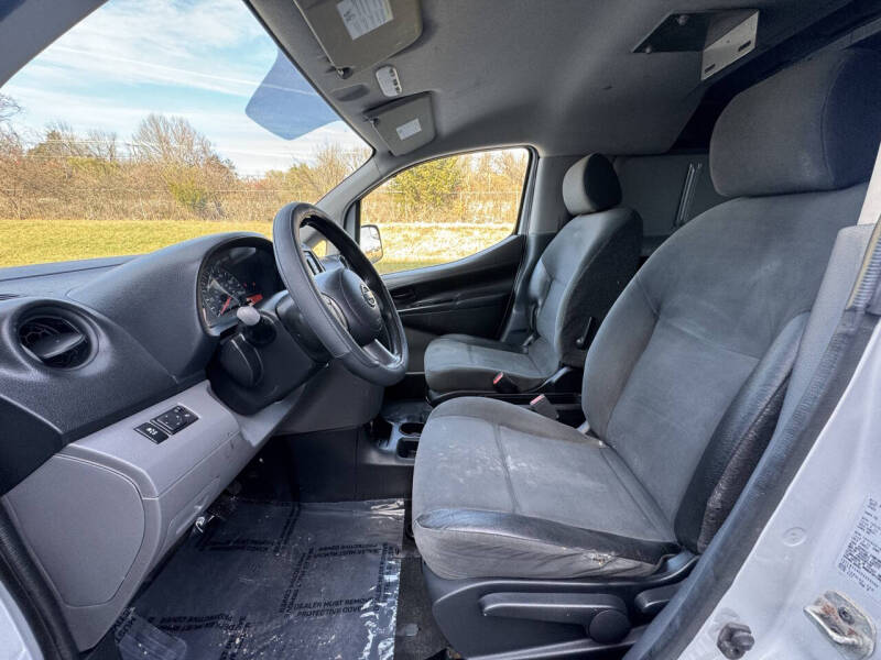 2013 Nissan NV200 SV