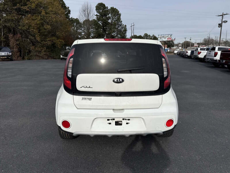 2019 Kia Soul +
