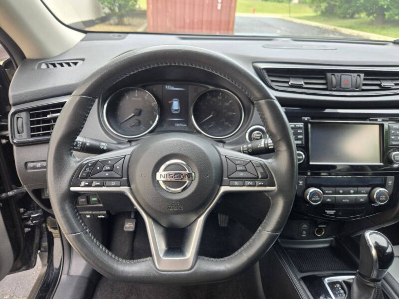 2017 Nissan Rogue SL