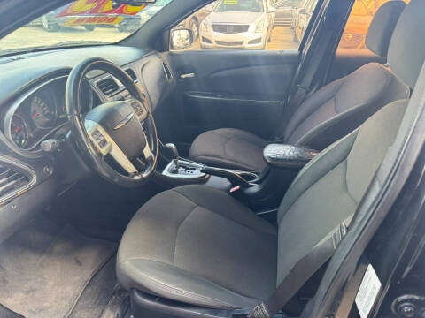 2013 Chrysler 200 Touring