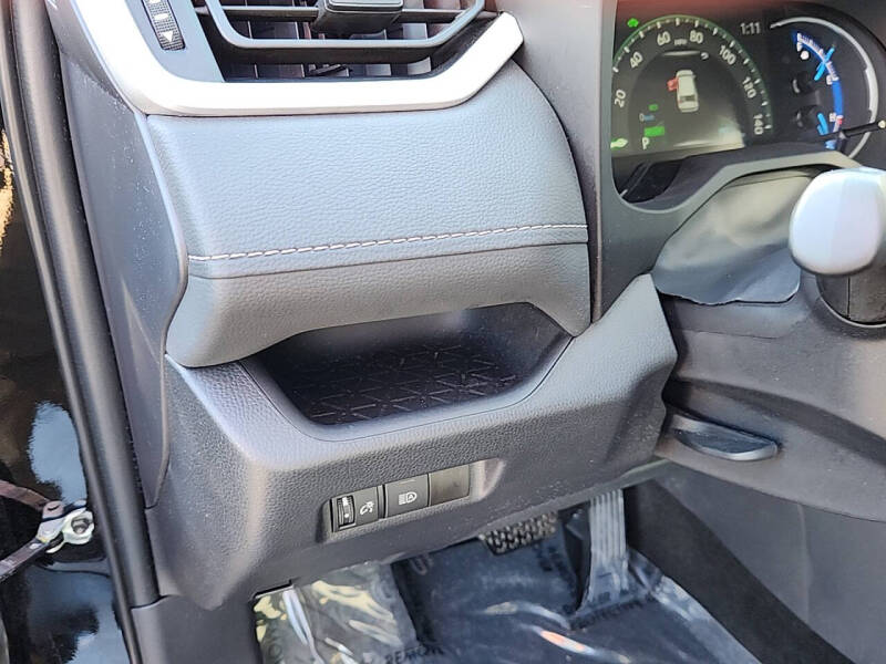 2025 Toyota RAV4 Hybrid LE