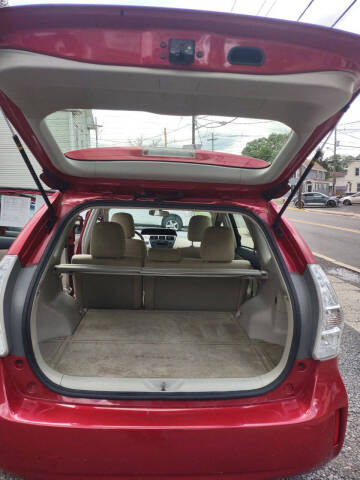 2012 Toyota Prius v Five