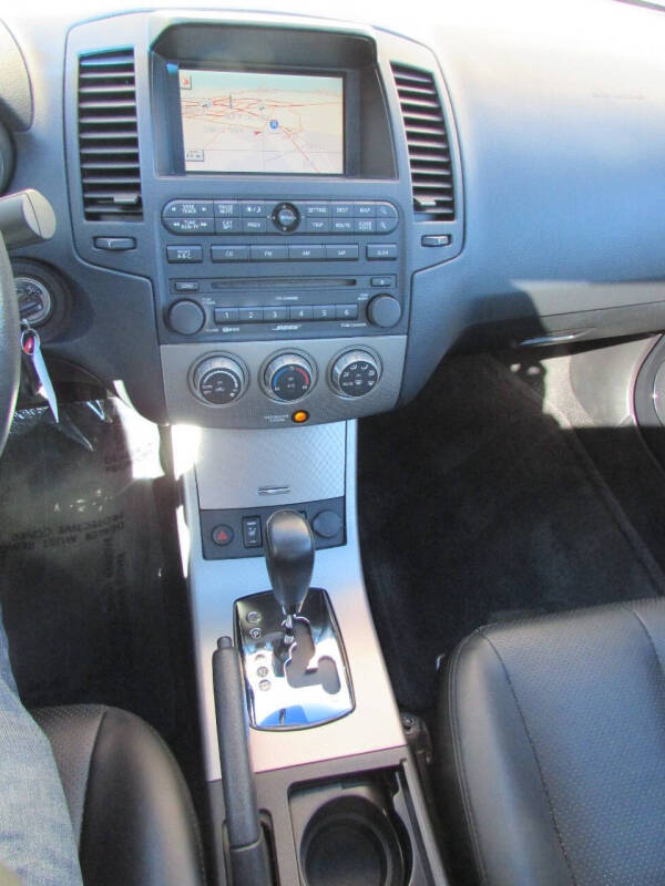 2005 Nissan Altima SL photo 10