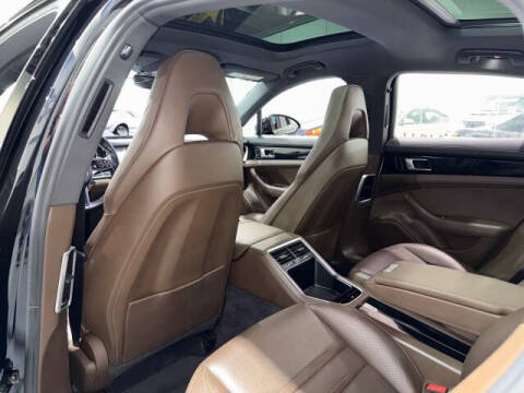 2018 Porsche Panamera