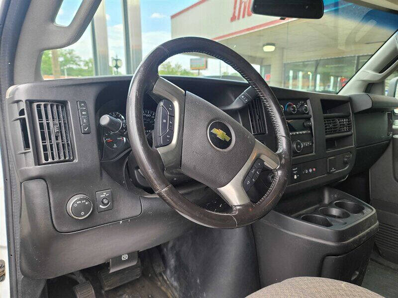 2017 Chevrolet Express 2500