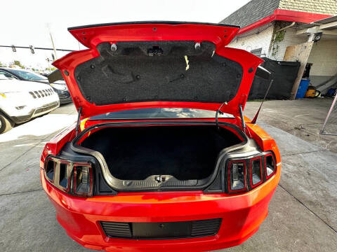 2014 Ford Mustang V6