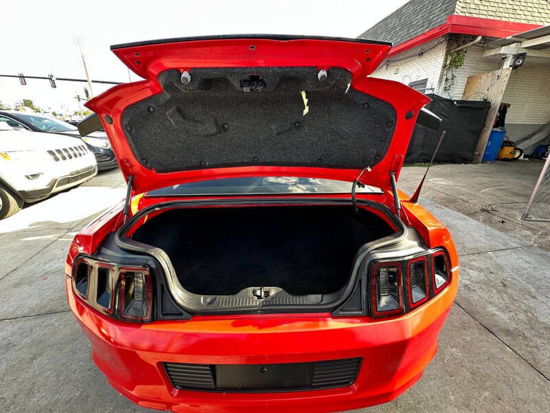 2014 Ford Mustang V6
