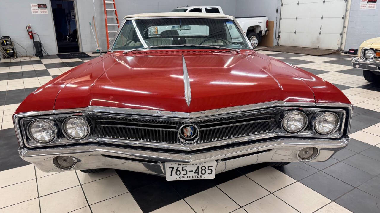 1965 Buick Wildcat 3