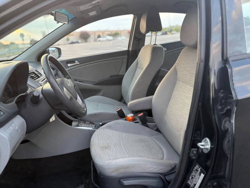 2016 Hyundai Accent SE