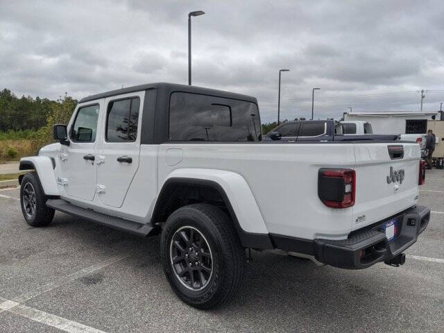 2022 Jeep Gladiator Overland