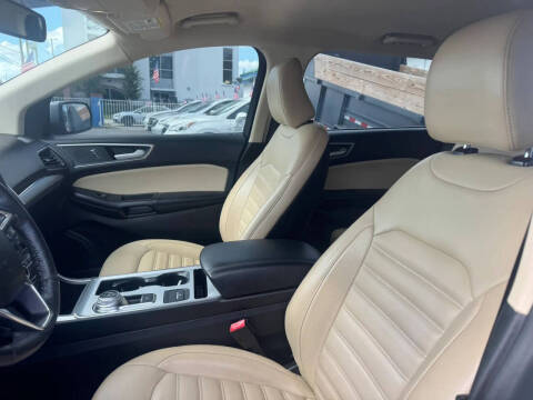 2022 Ford Edge