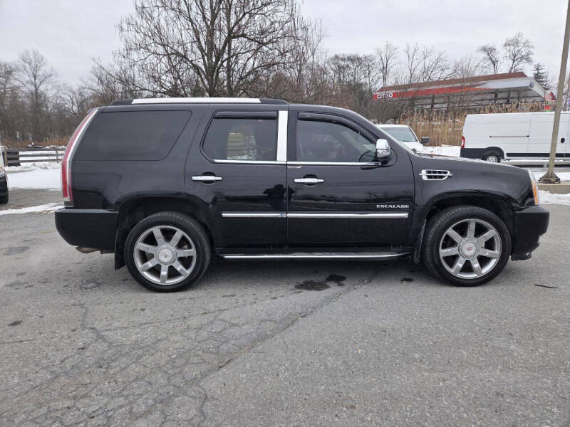 2012 Cadillac Escalade Luxury