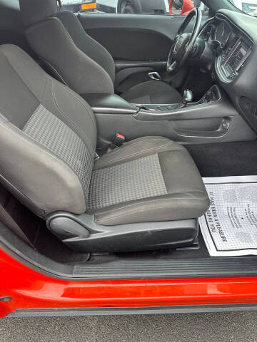 2019 Dodge Challenger SXT