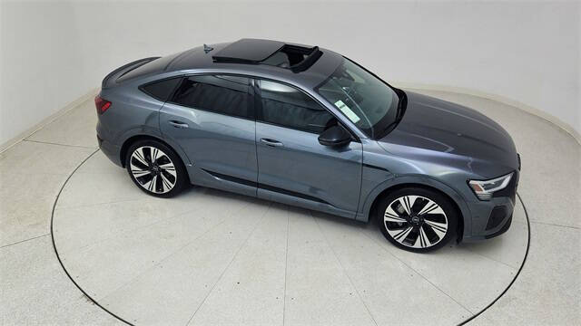 2024 Audi Q8 Sportback e-tron quattro Prestige S line