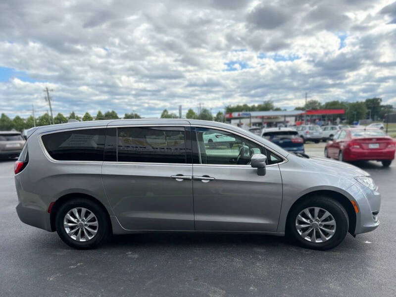 2018 Chrysler Pacifica Touring Plus