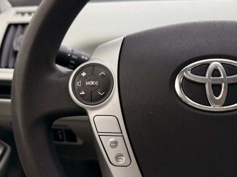 2014 Toyota Prius v Two