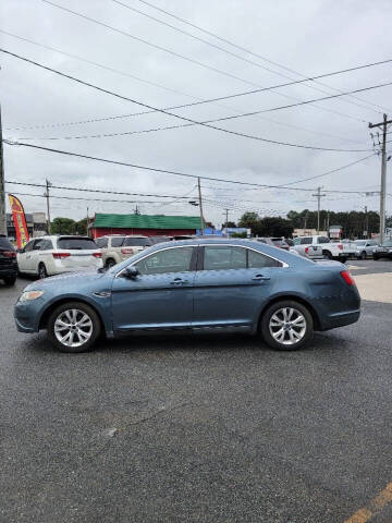2010 Ford Taurus SEL
