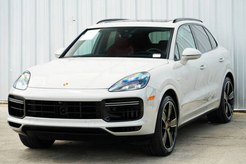 2022 Porsche Cayenne Turbo S E-Hybrid