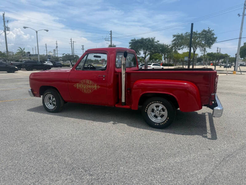1982 Dodge Little express