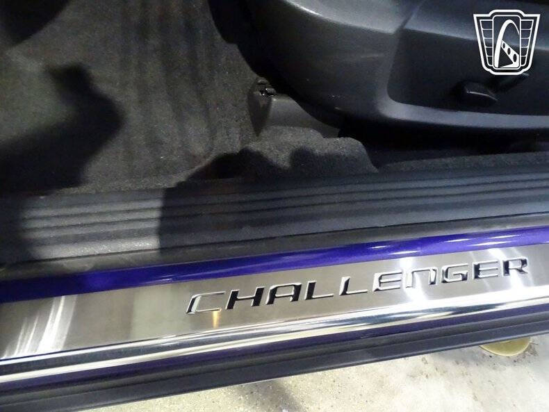 2010 Dodge Challenger SRT8