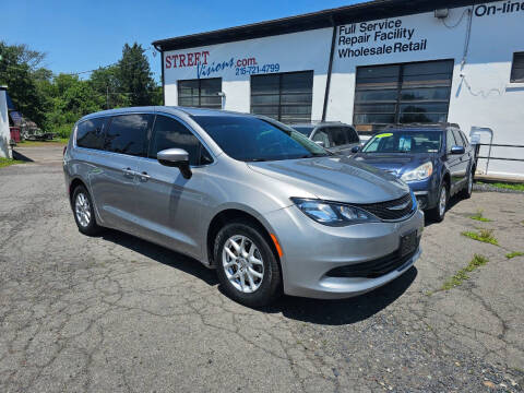 2017 Chrysler Pacifica LX