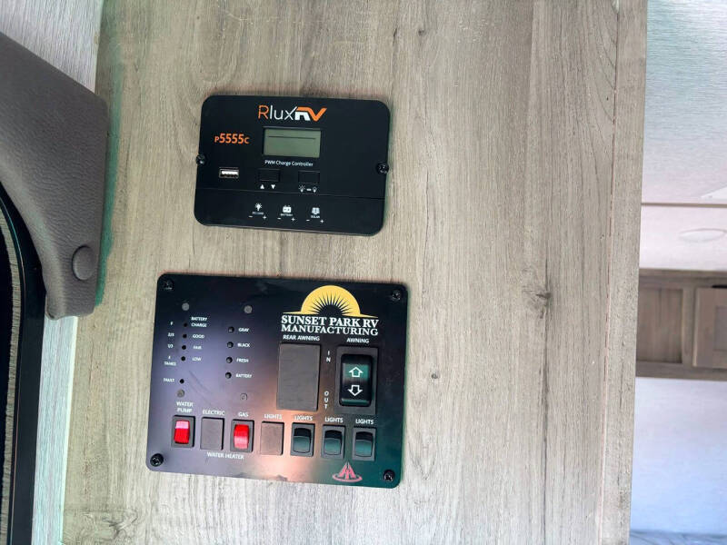 2026 Sunset Park RV Sunray