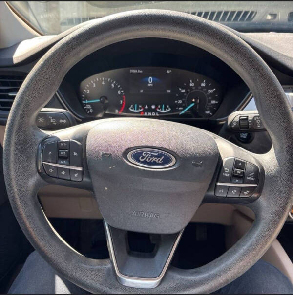 2021 Ford Escape SE