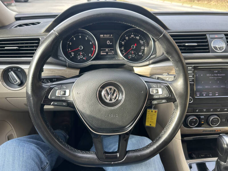 2016 Volkswagen Passat 1.8T SE