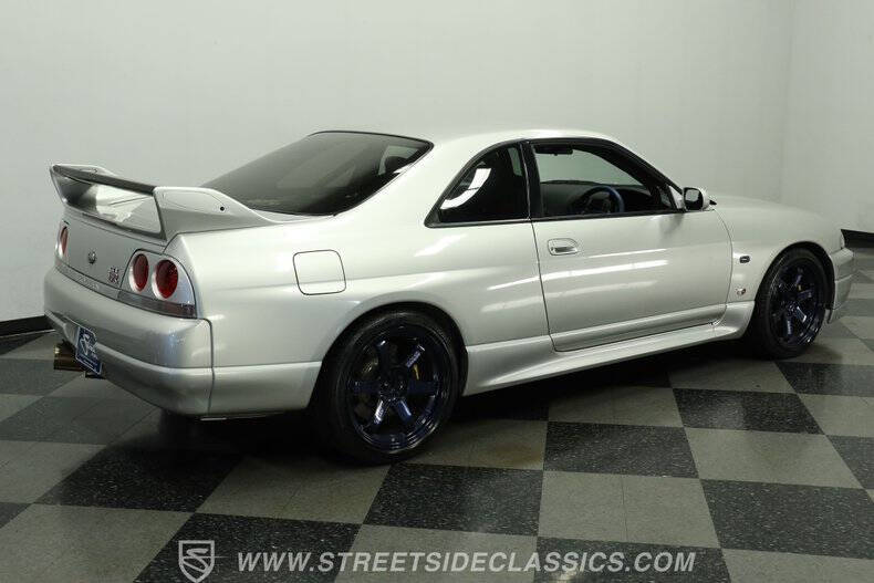 1995 Nissan Skyline