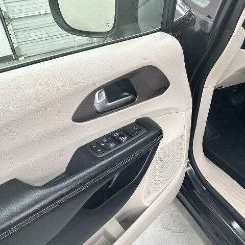 2021 Chrysler Voyager LXi