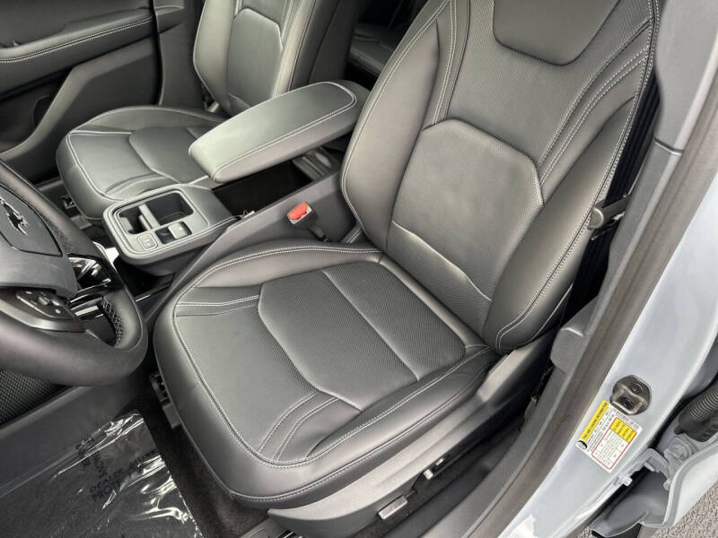 2025 Ford Mustang Mach-E Premium