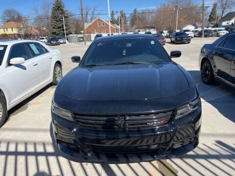 2018 Dodge Charger for sale at Julian Auto Sales in Warren MI