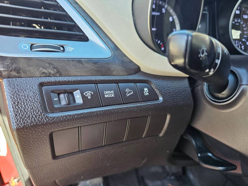 2018 Hyundai Santa Fe SE