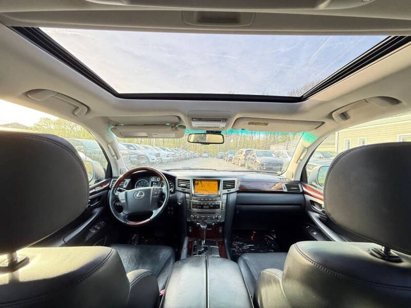 2011 Lexus LX 570