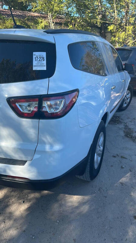 2017 Chevrolet Traverse LS