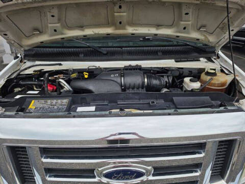 2009 Ford E-Series E-350 SD
