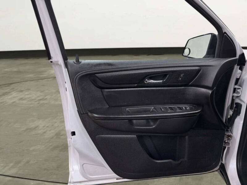 2016 GMC Acadia SLE-2