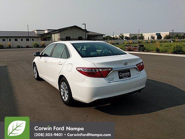 2017 Toyota Camry LE