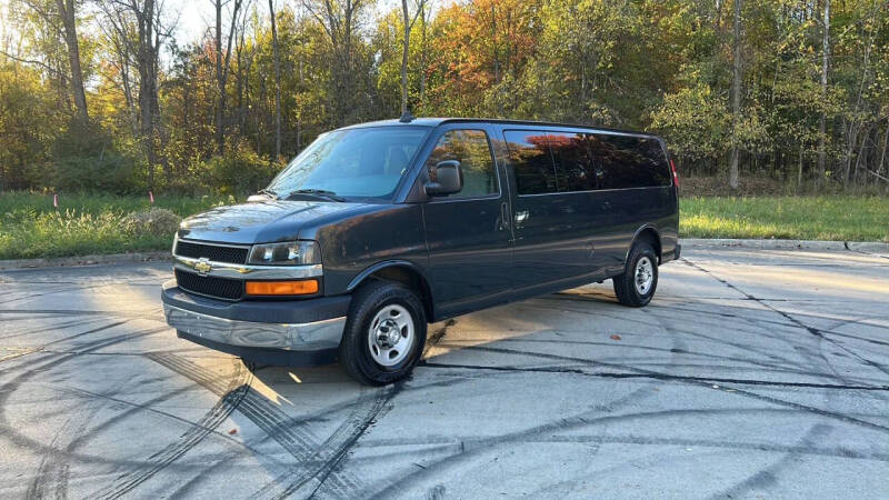 2017 Chevrolet Express LT 3500