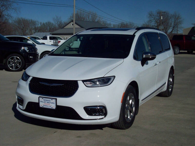 2023 Chrysler Pacifica for sale at Nemaha Valley Motors in Seneca KS