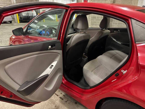 2017 Hyundai Accent SE