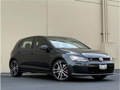 2017 Volkswagen Golf GTI