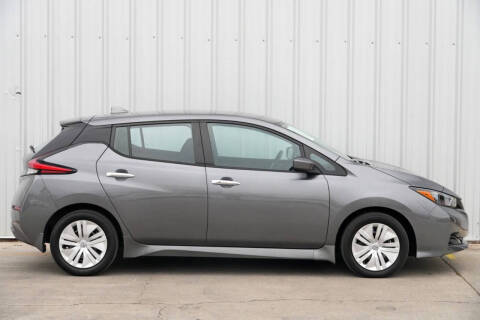 2025 Nissan LEAF S