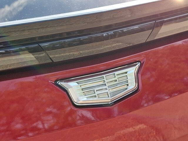 2024 Cadillac LYRIQ Luxury 1