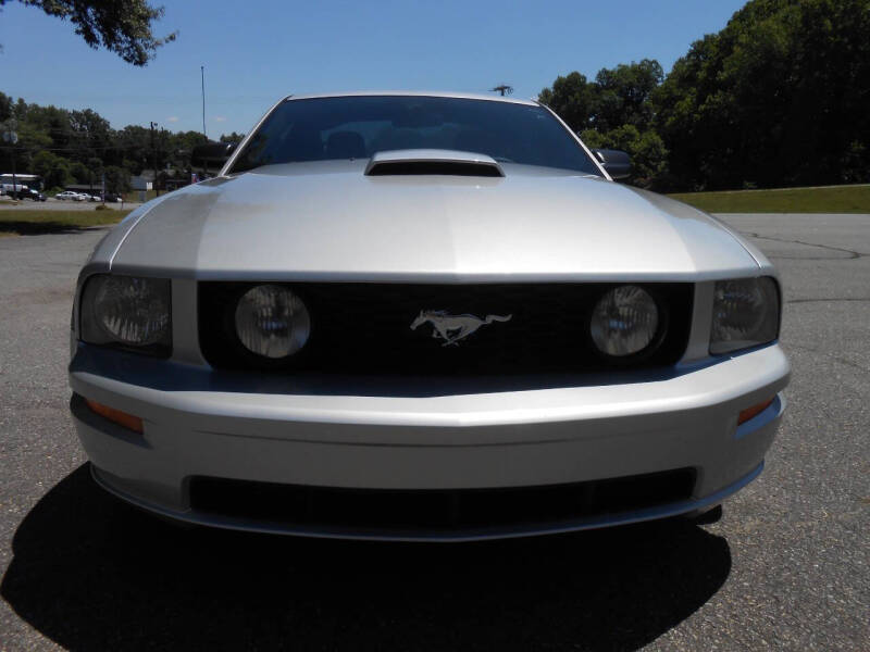 2007 Ford Mustang GT Deluxe