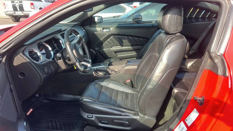 2013 Ford Mustang V6 Premium